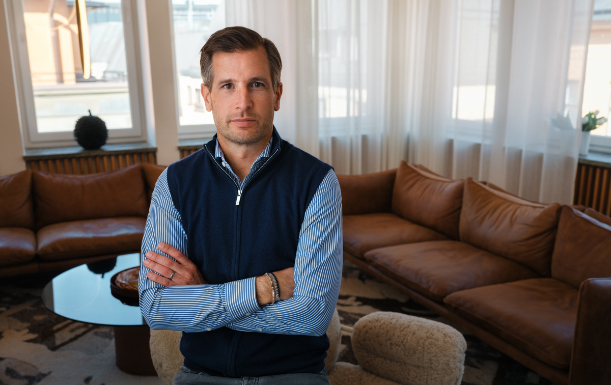 Johan Åkerblom, Intrum
